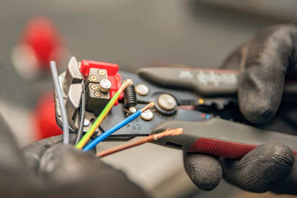 Best Local Electrician Companies  in Staples, CT